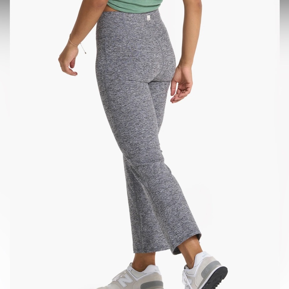 Vuori mid rise legging - Picture 4 of 13